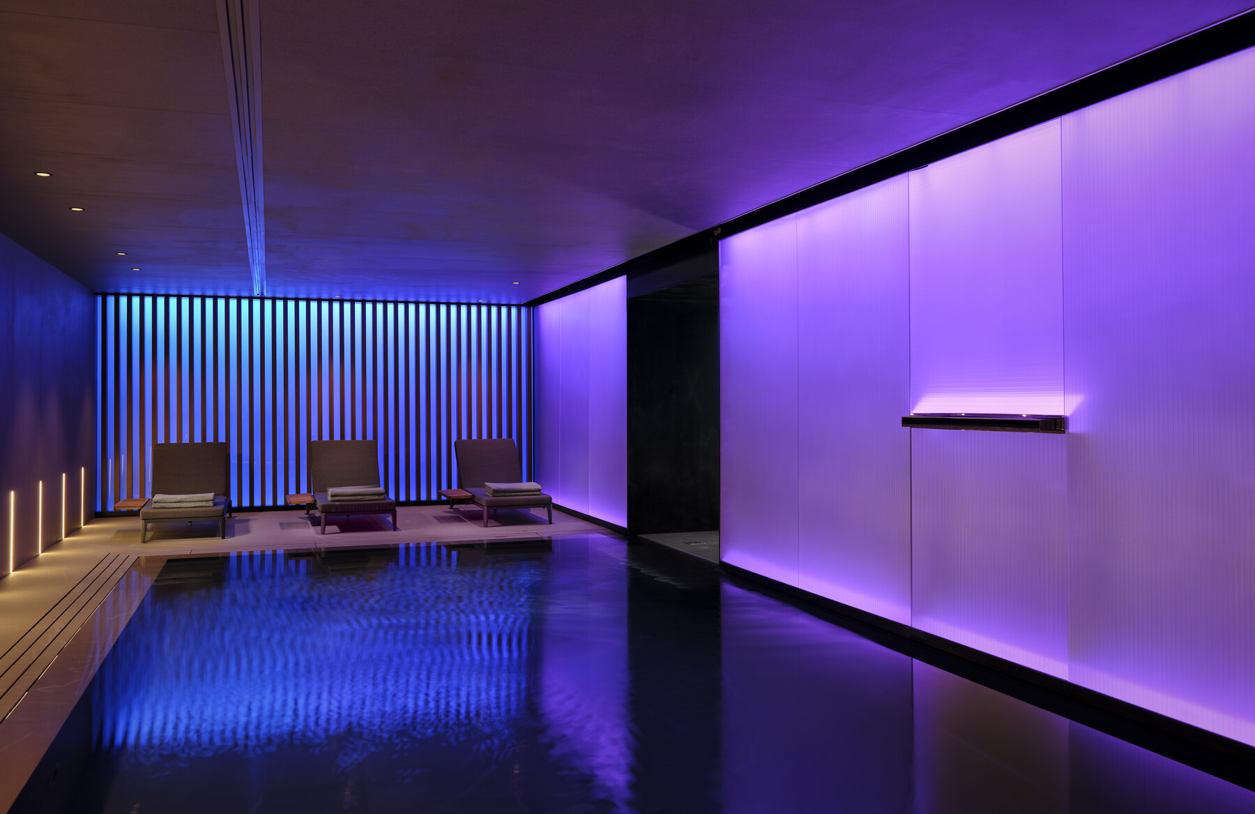 art'otel Zagreb, unutarnji bazen