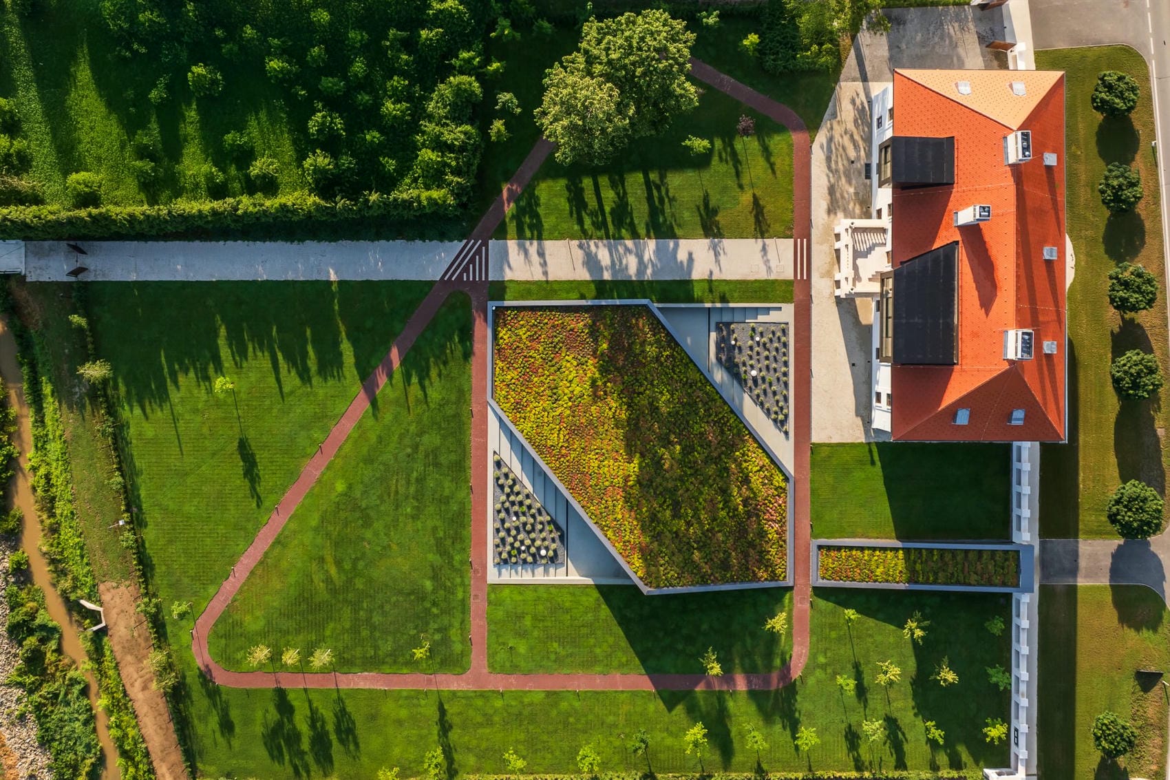 Kurija Mihalović, Feričanci