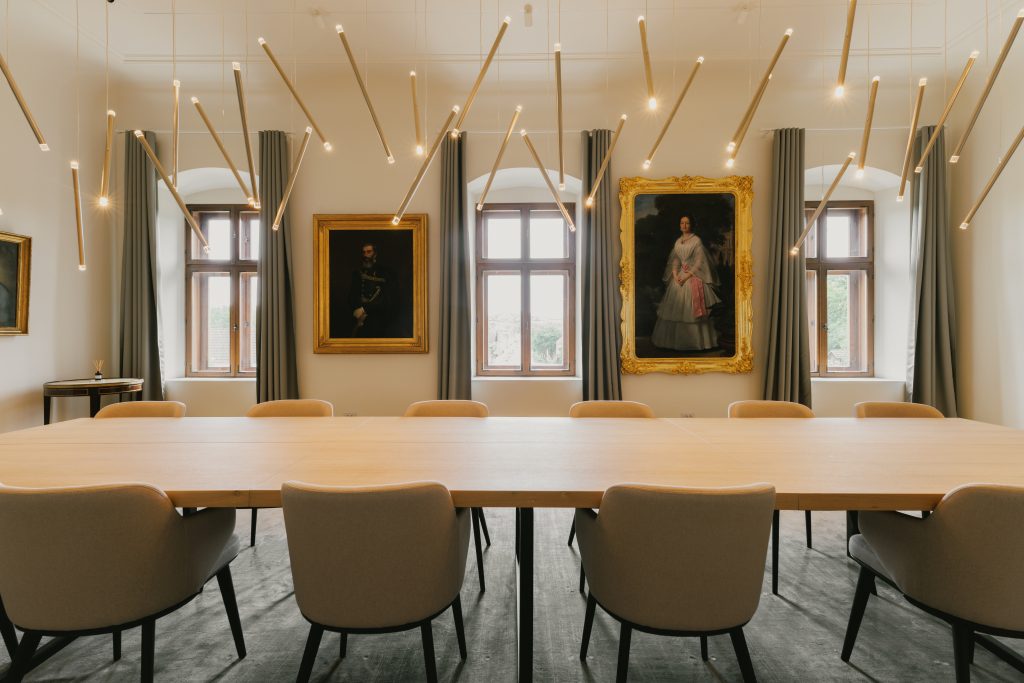 Kurija Mihalović, Feričanci