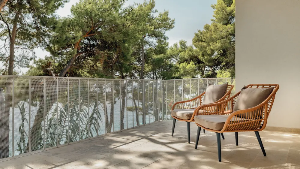 Vila Luma Hvar, Ivan Dolac