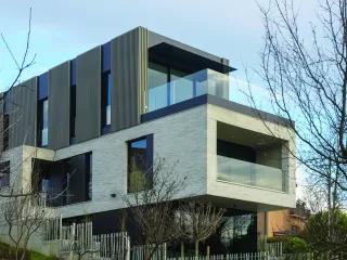 Novoizgrađena obiteljska kuća u Zagrebu, Nuar concept