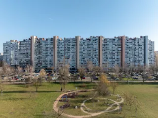 Mamutica, stambeno naselje Travno, Zagreb