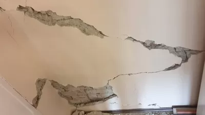 Pukotine na zidu od potresa