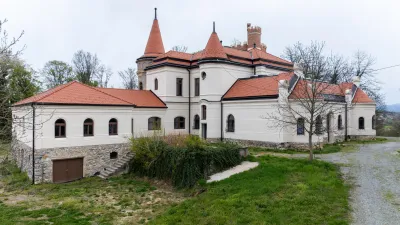 dvorac Dioš
